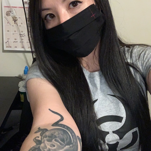 Meet your Posher, Cassandra - Picture 5 of 7